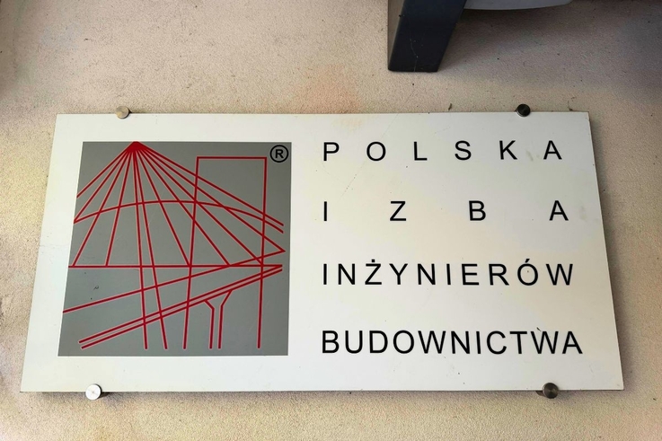 Brak nowych warunków technicznych: luka prawna dotyka budownictwo, gazociągi i łączność